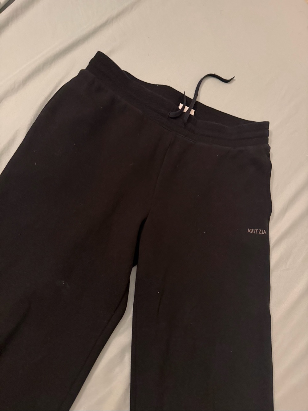 Aritzia Women Black Sweatpants – Cozy Drawstring Bottoms